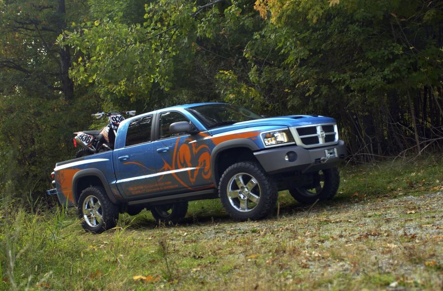  Dodge Dakota MX Warrior Concept 2007 года  (фото 2 из 20)